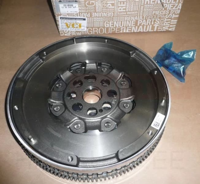 Kahemassiline hooratas OEM Renault Trafic 1,6DCI 2014-