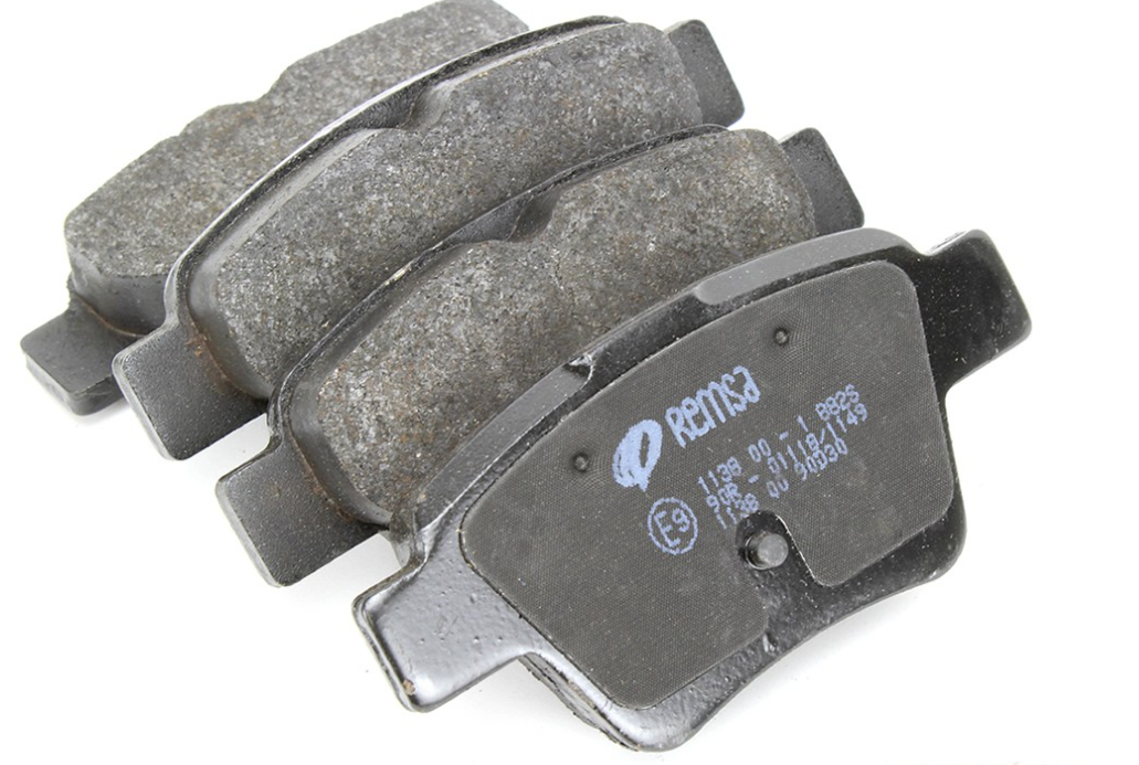 Piduriklotside komplekt tagumine Citroen C4/Peugeot 207,307